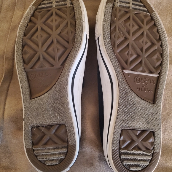 Converse - Picture 2 of 7